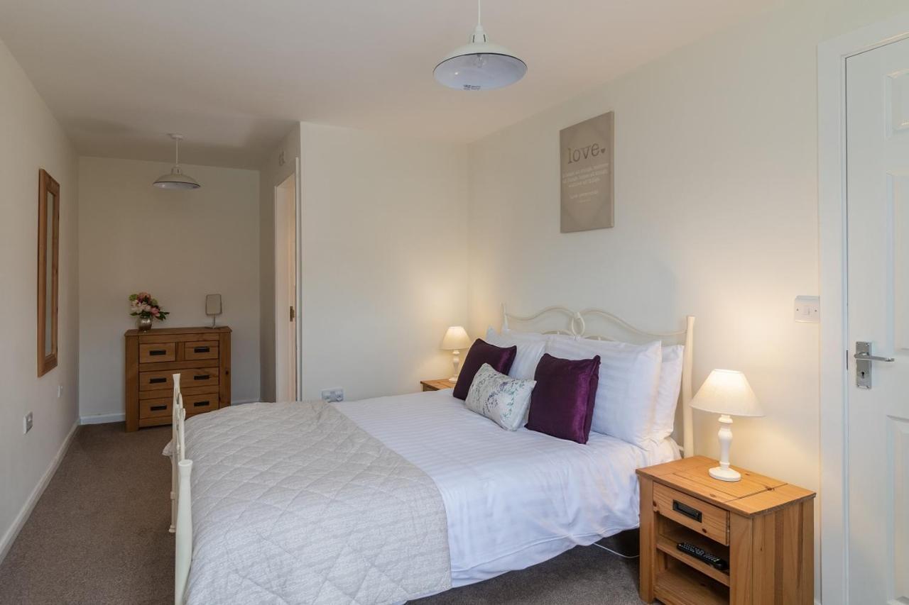 The Grainary Cottages Scarborough Bagian luar foto