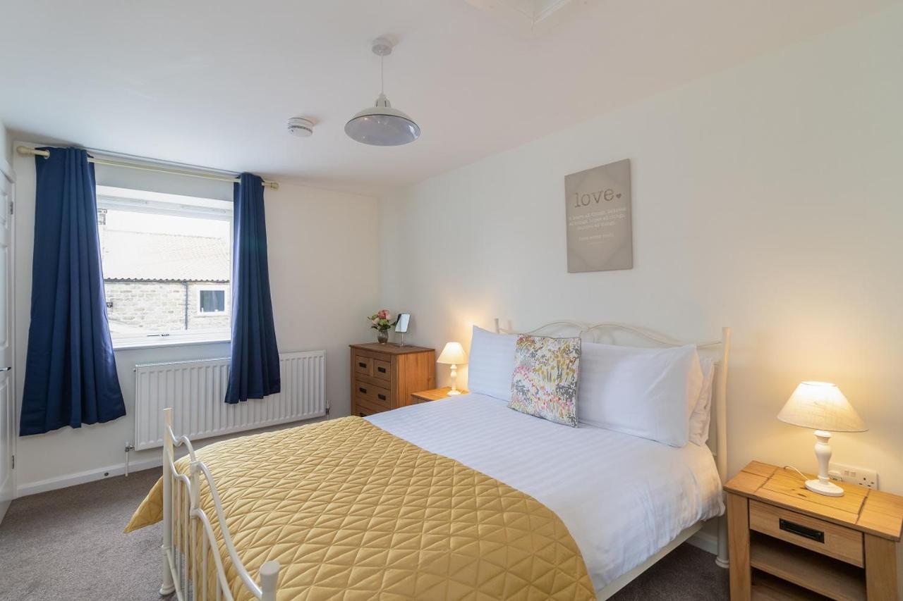 The Grainary Cottages Scarborough Bagian luar foto