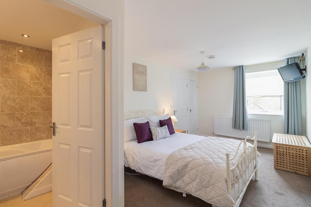 The Grainary Cottages Scarborough Bagian luar foto