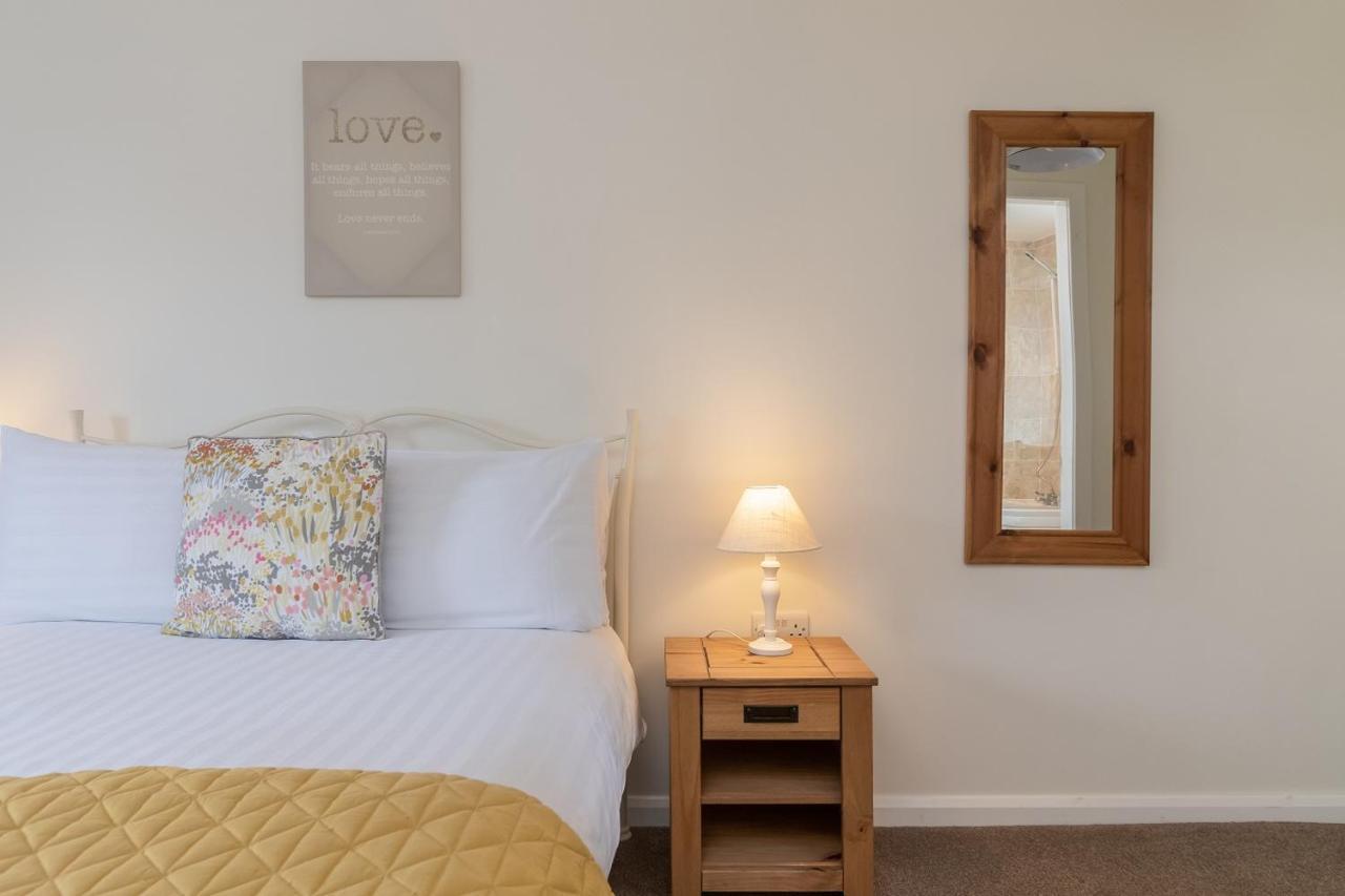 The Grainary Cottages Scarborough Bagian luar foto